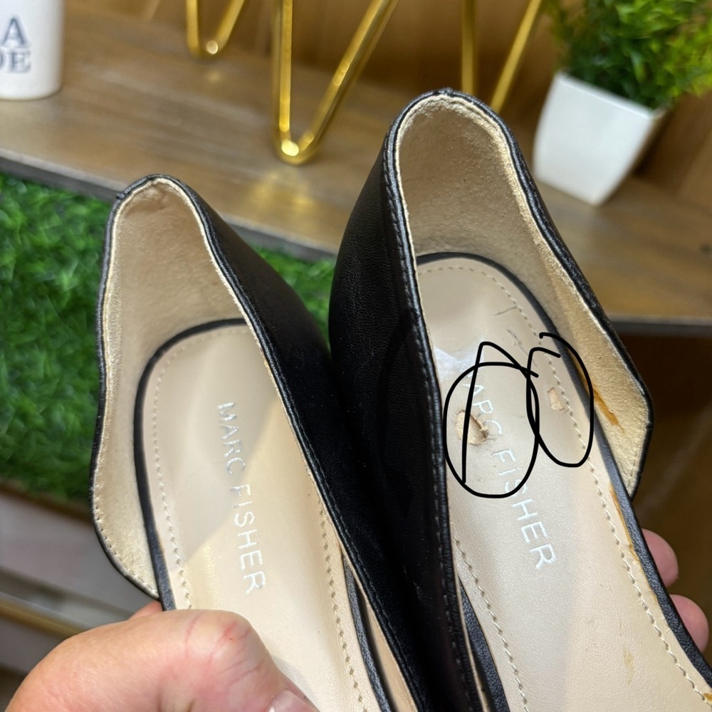 Marc Fisher Women’s Elegant Black Women's Flats Size 6M - Picture 3 of 5